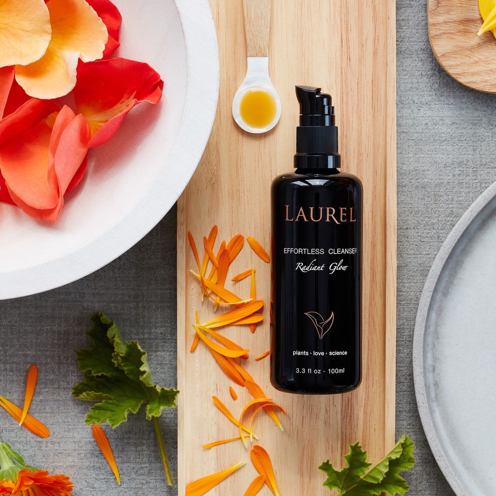 Laurel Effortless Cleanser Radiant Glow