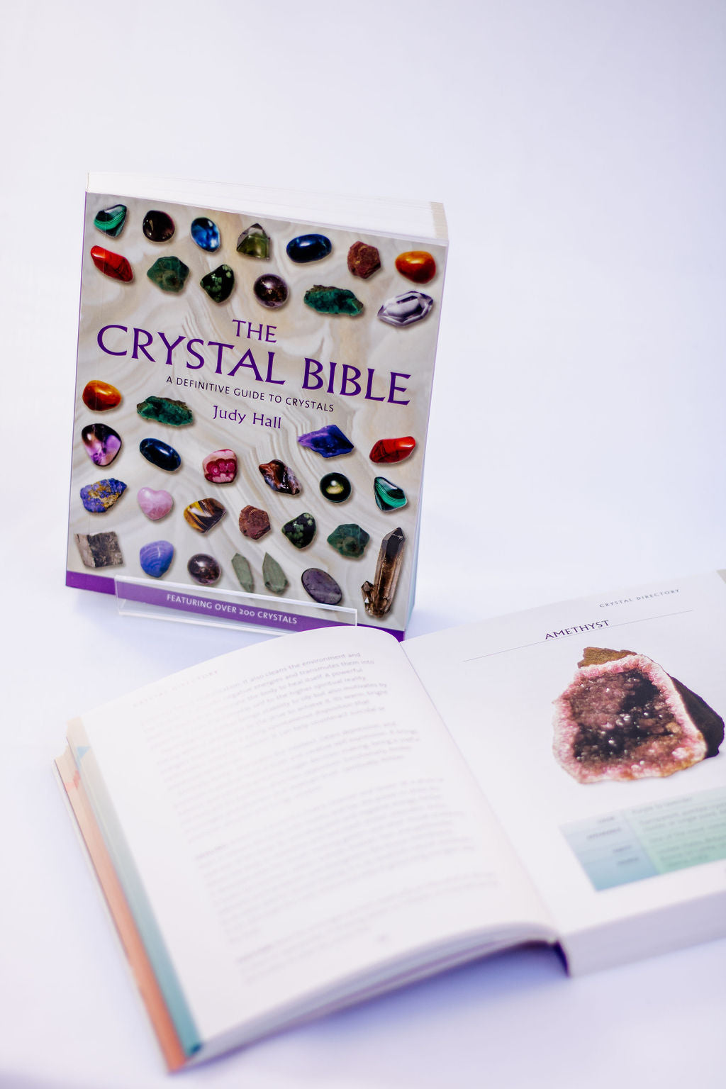 The Crystal Bible - Judy Hall